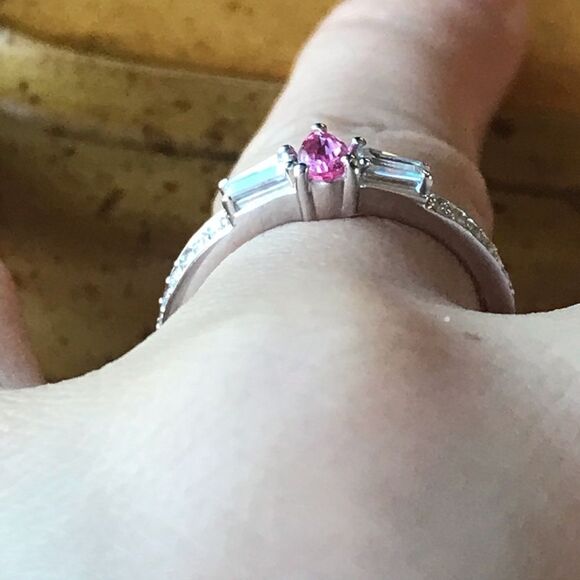 Natural Mahenge Pink Spinel Moissanite Sterling Silver Ring Size 7 - Picture 2 of 8